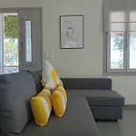 Ione Seaside سانتا ماريا